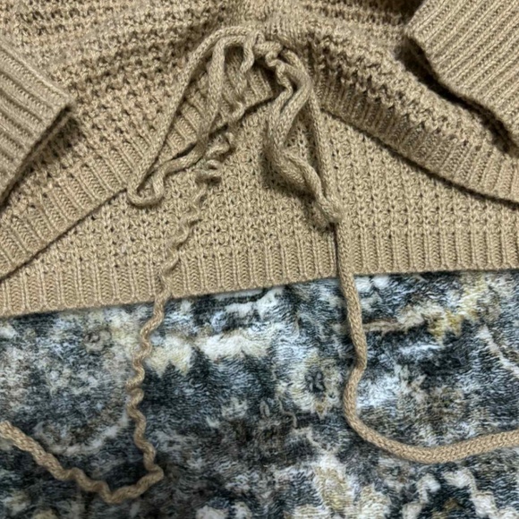 Sweater - Picture 2 of 2